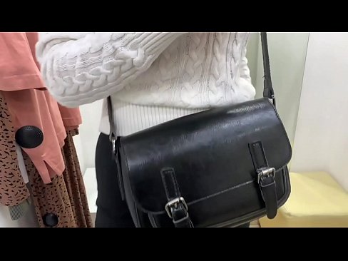 ❤️ Public masturbation sa batan-ong bitch FeralBerry nga adunay dildo sa fitting room ❤️❌ Porno vk sa amon ❤